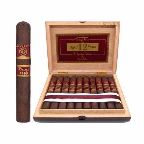 Vintage 1990 Churchill 7X48 (20)