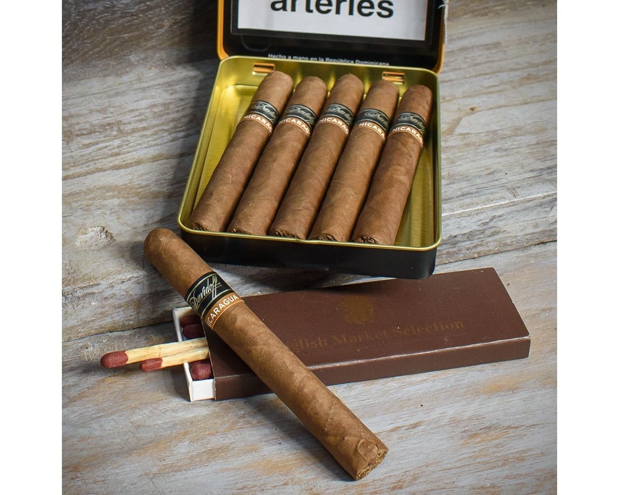 Davidoff Primeros Nicaragua Cigars – Tin of 6